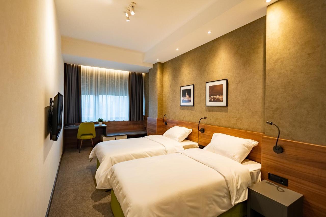 Hotel Element Нови-Сад Экстерьер фото
