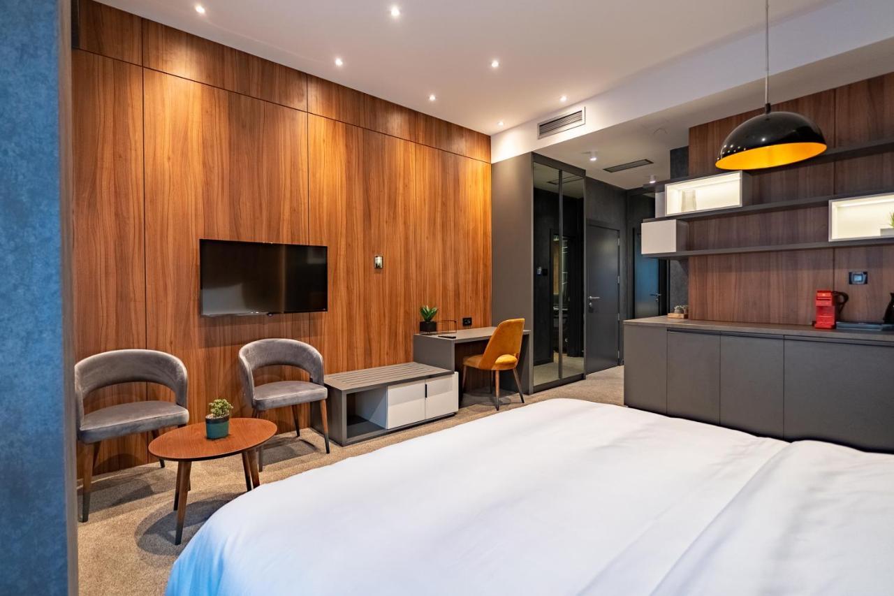 Hotel Element Нови-Сад Экстерьер фото
