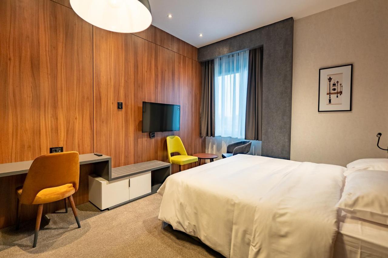 Hotel Element Нови-Сад Экстерьер фото
