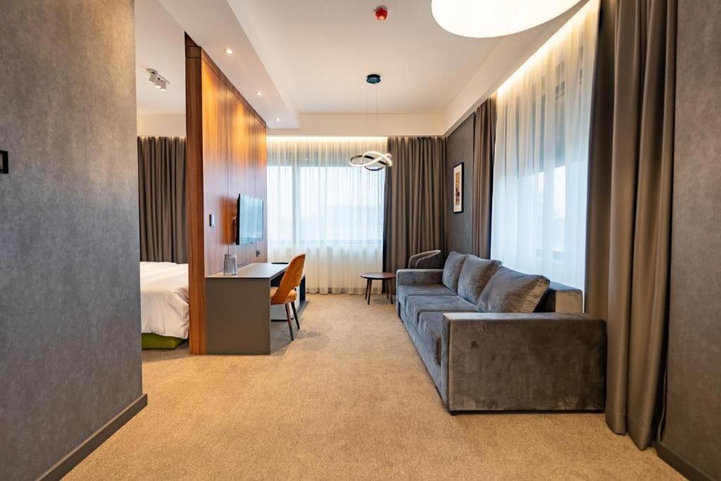 Hotel Element Нови-Сад Экстерьер фото